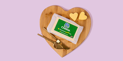 fitcheeselovehearts_480